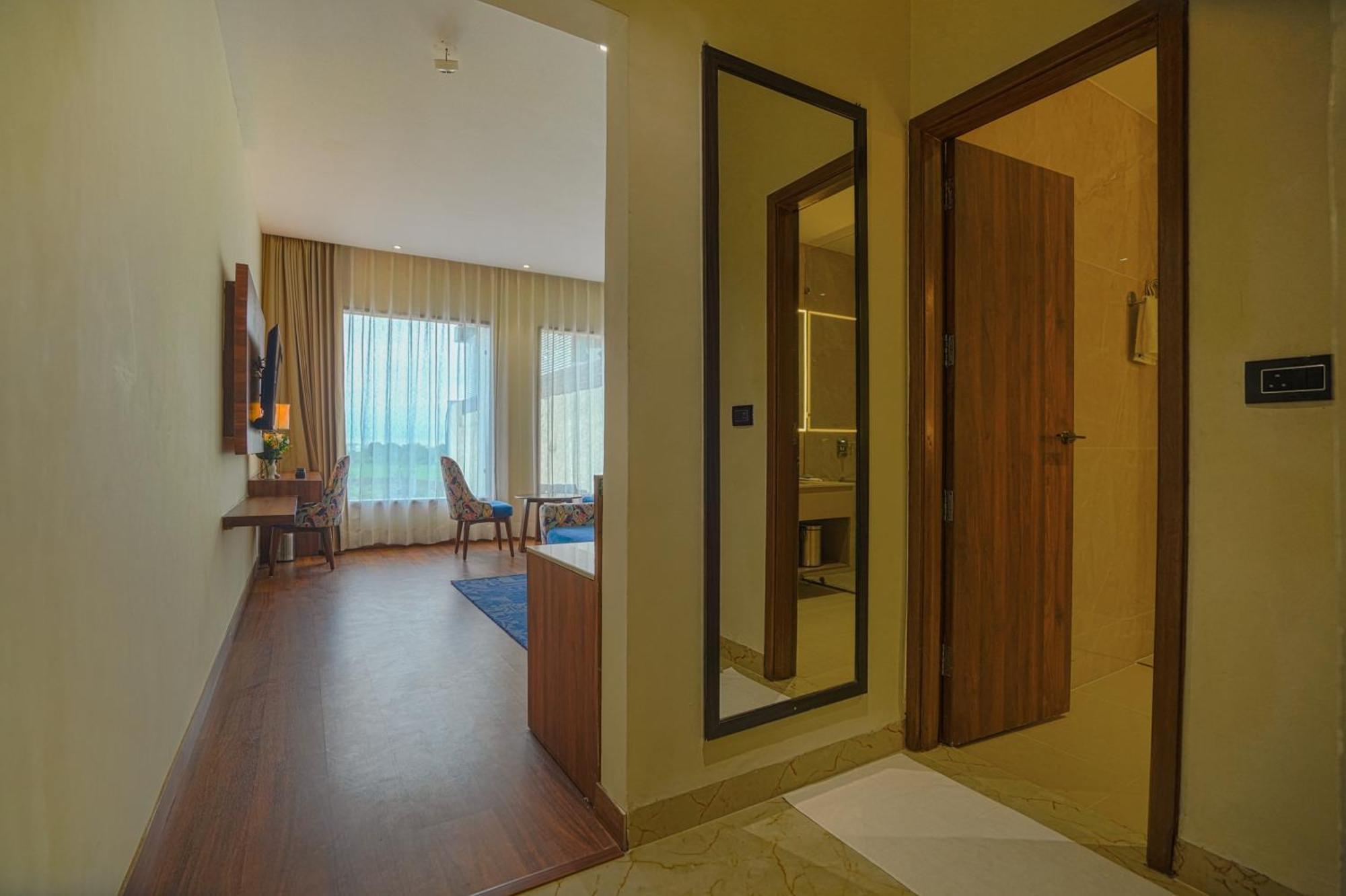 Escala By Levelup Hotel 4*